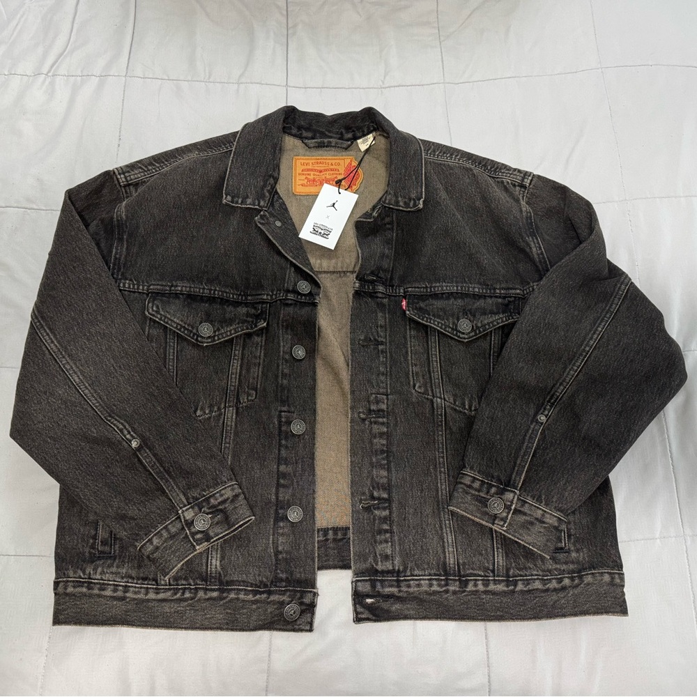 Levis x Jordan Type III Denim Trucker Button Up Jean Jacket NWT Men’s Large L